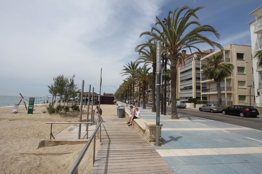 For A Stay Sol Mar Salou Kültér fotó